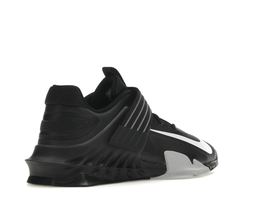 Vue 33 de Nike Savaleos Black White
