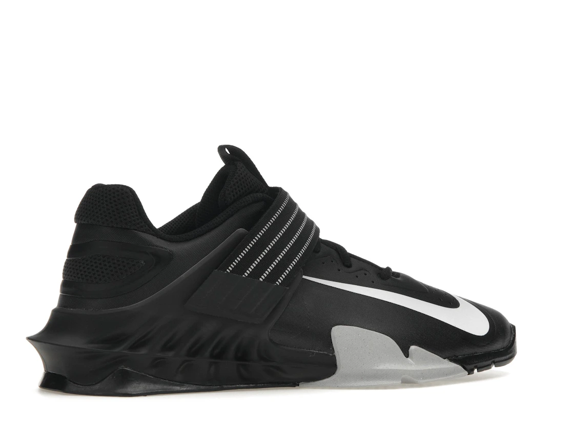 Vue 35 de Nike Savaleos Black White
