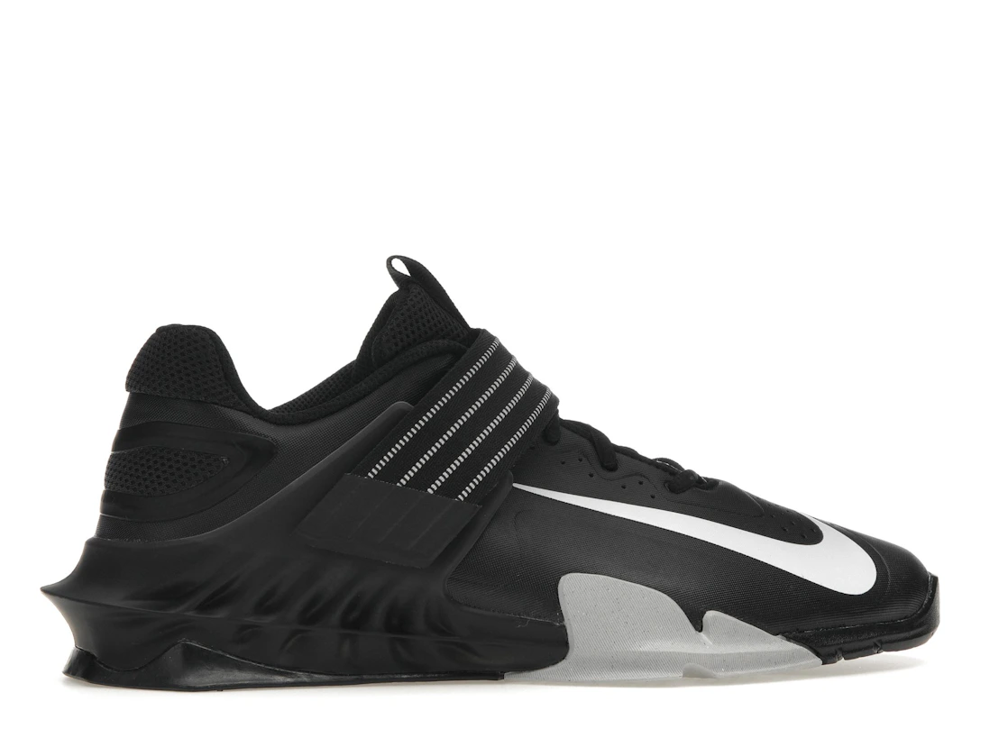 Vue 36 de Nike Savaleos Black White