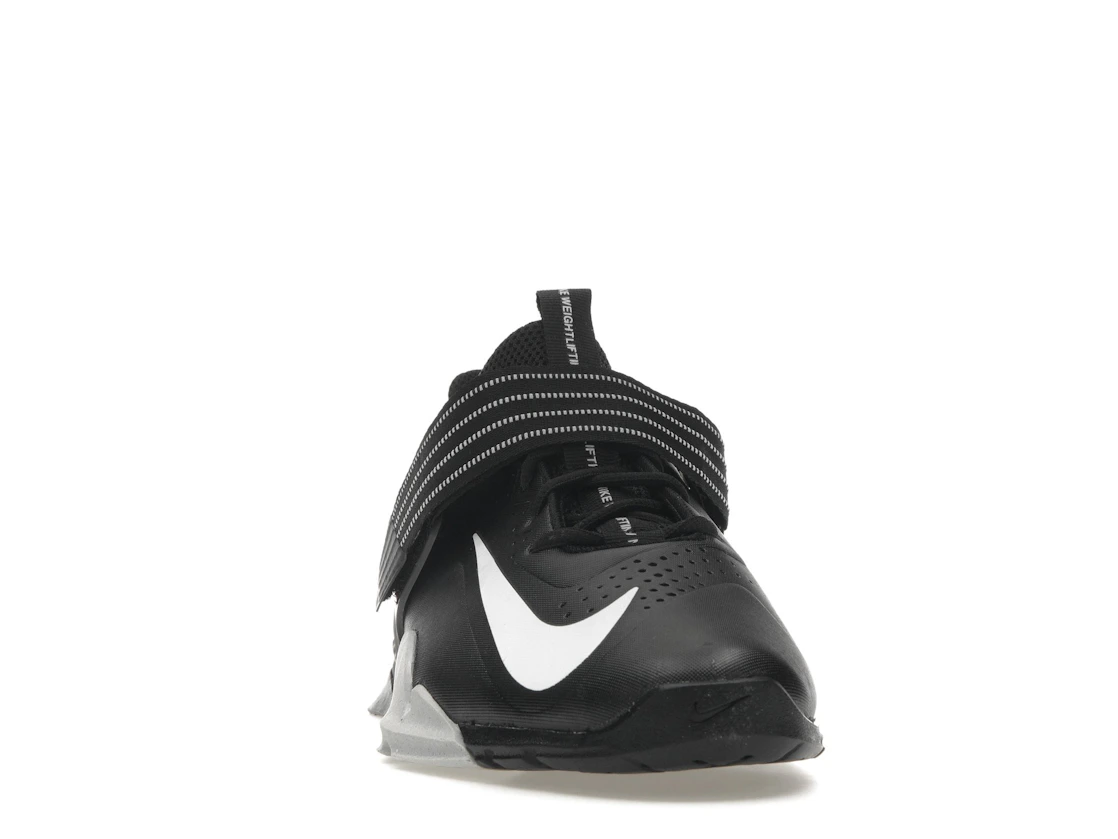 Vue 9 de Nike Savaleos Black White