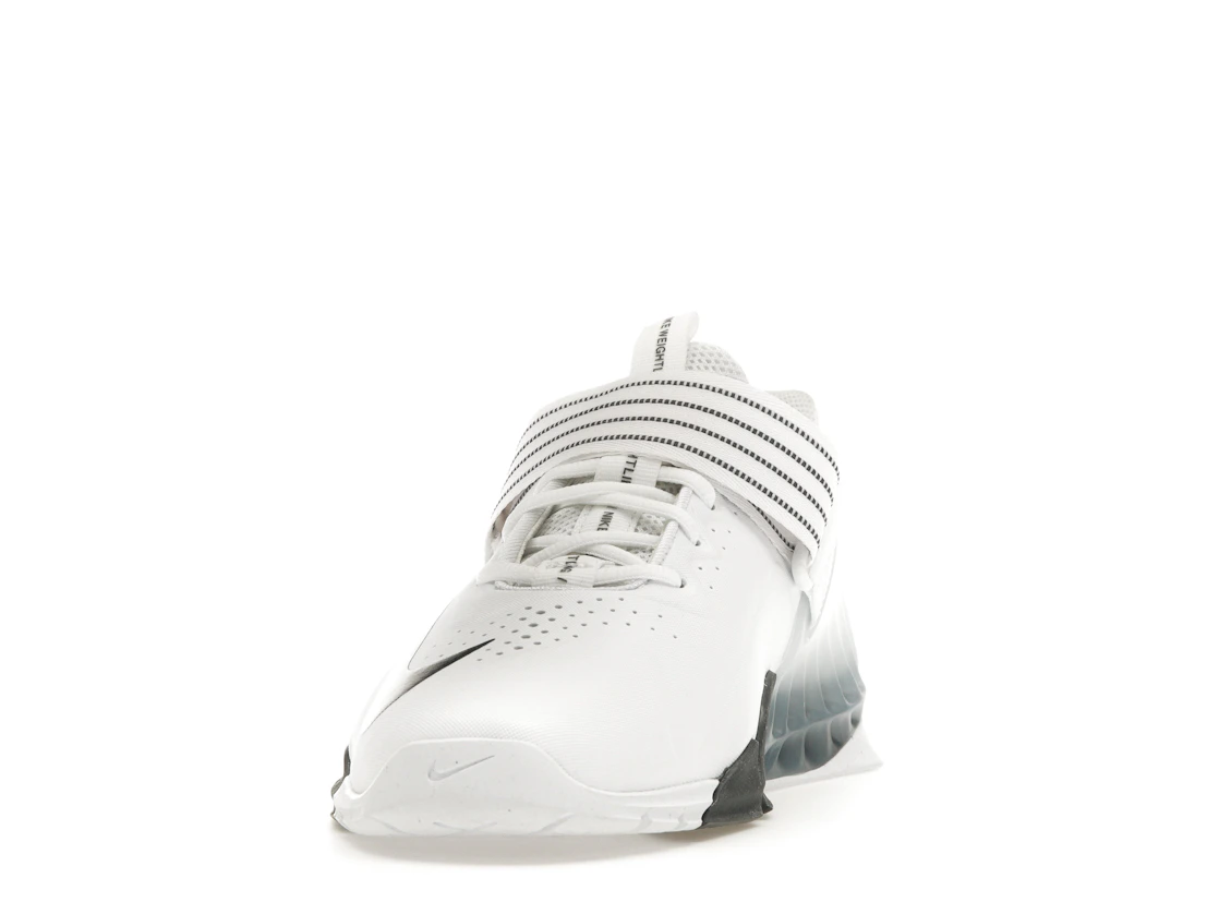 Vue 12 de Nike Savaleos White Iron Grey Laser Orange Black