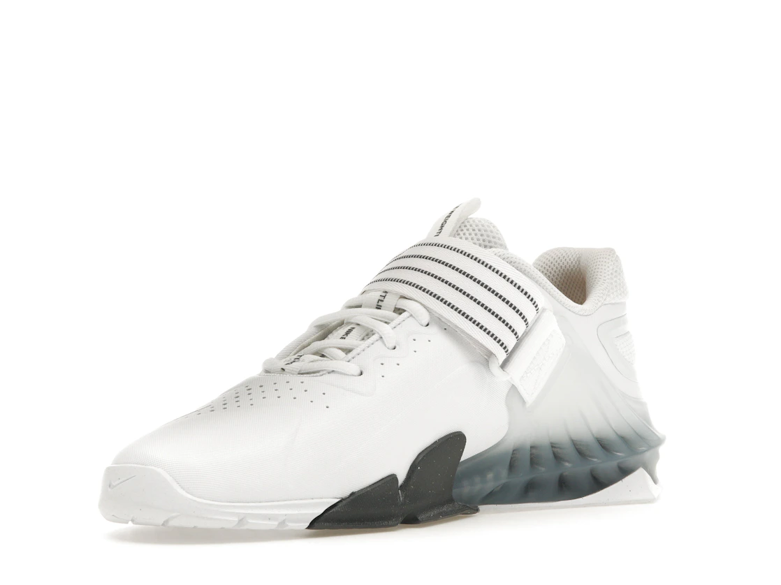 Vue 15 de Nike Savaleos White Iron Grey Laser Orange Black