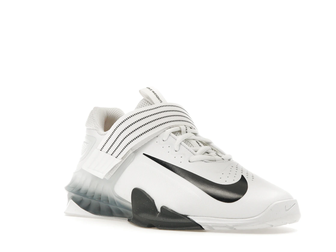 Vue 6 de Nike Savaleos White Iron Grey Laser Orange Black