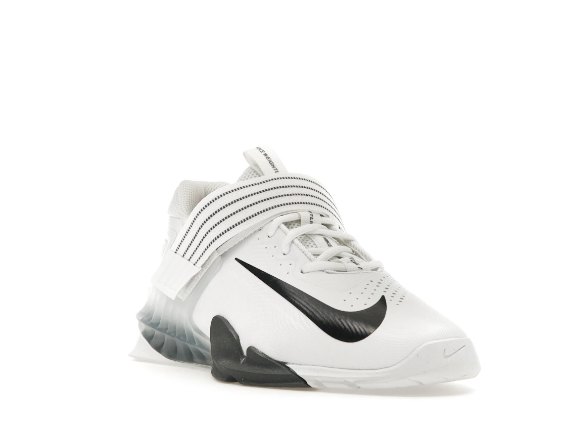 Vue 7 de Nike Savaleos White Iron Grey Laser Orange Black