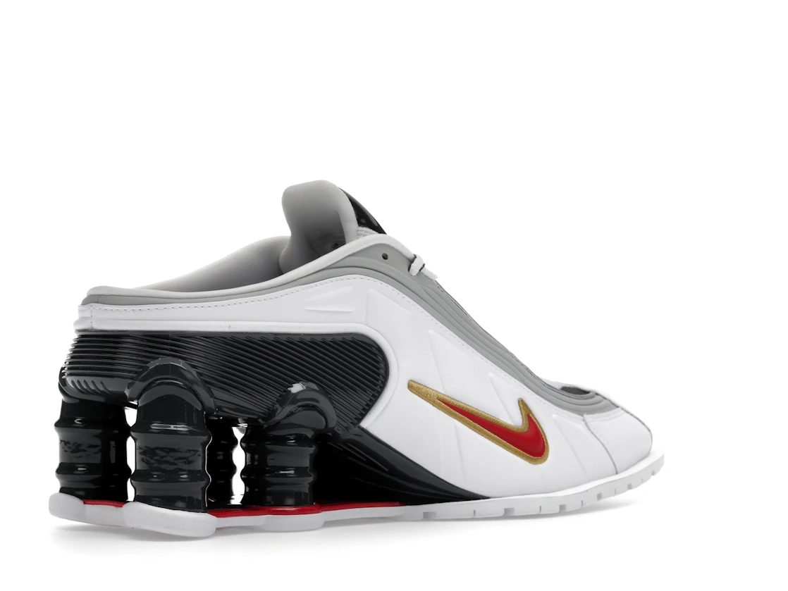 Vue 33 de Nike Shox MR4 Mule Martine Rose Metallic Platinum Varsity Red 