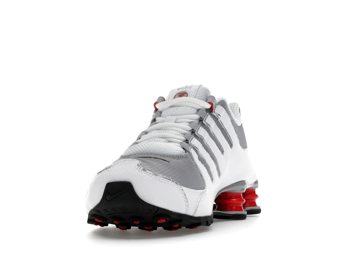 Vue 12 de Nike Shox NZ White Red Metallic Silver