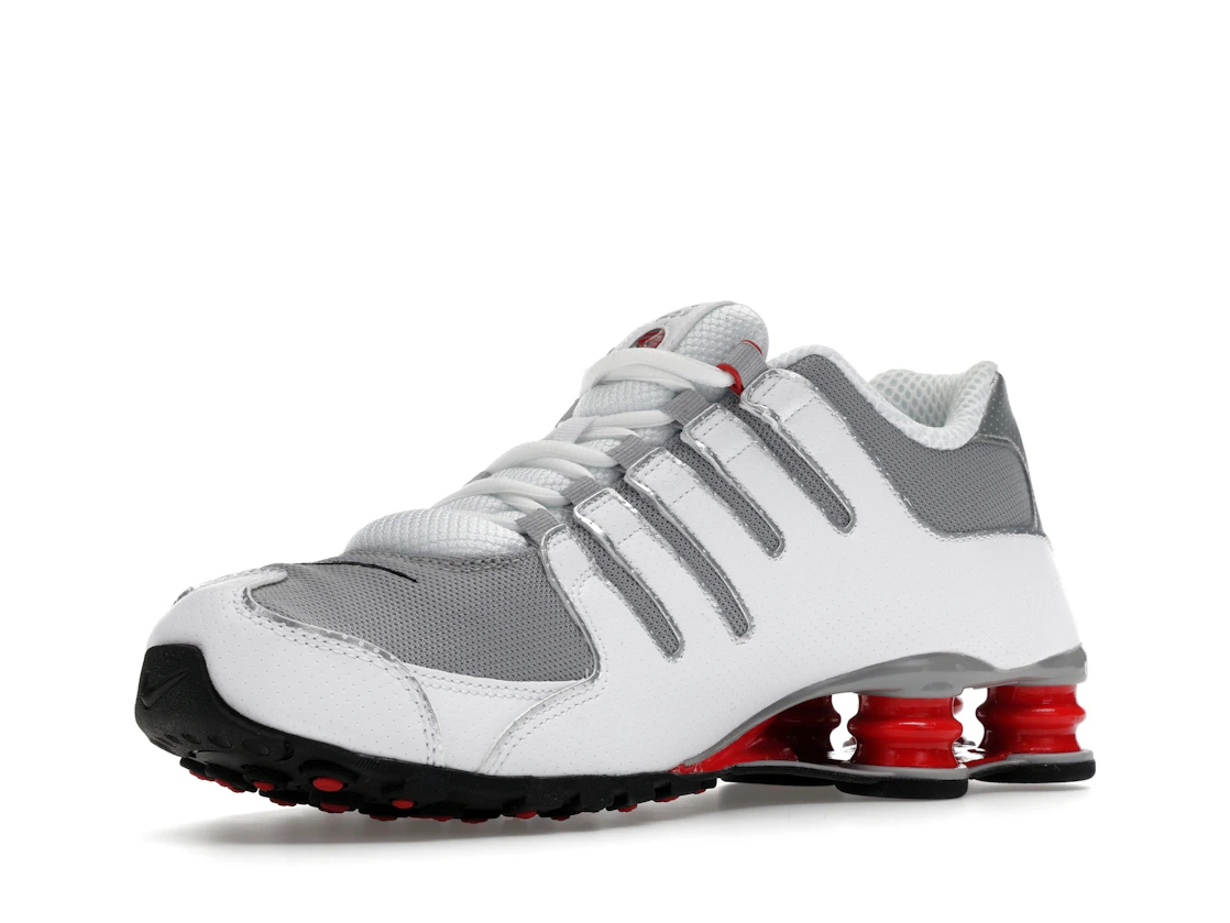 Vue 15 de Nike Shox NZ White Red Metallic Silver