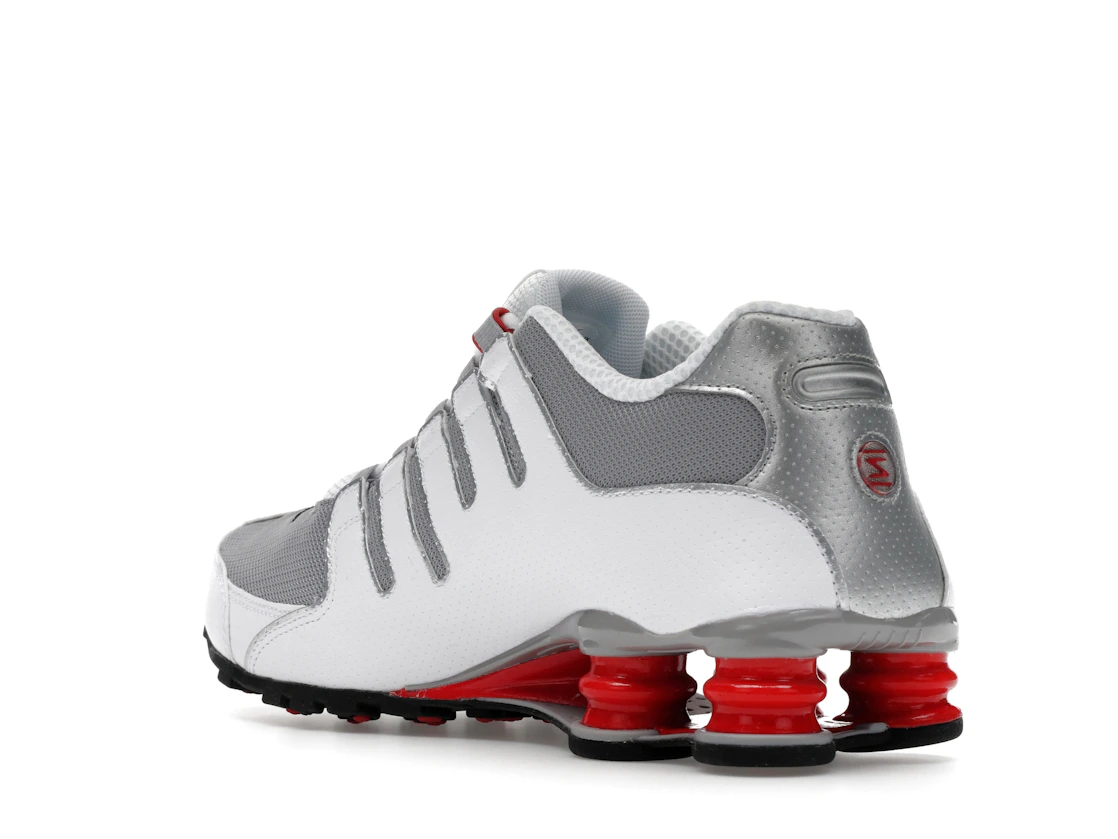 Vue 24 de Nike Shox NZ White Red Metallic Silver