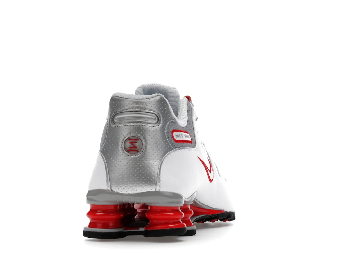 Vue 29 de Nike Shox NZ White Red Metallic Silver