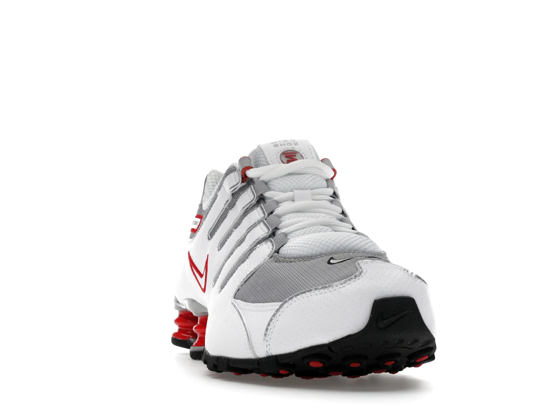 Vue 8 de Nike Shox NZ White Red Metallic Silver