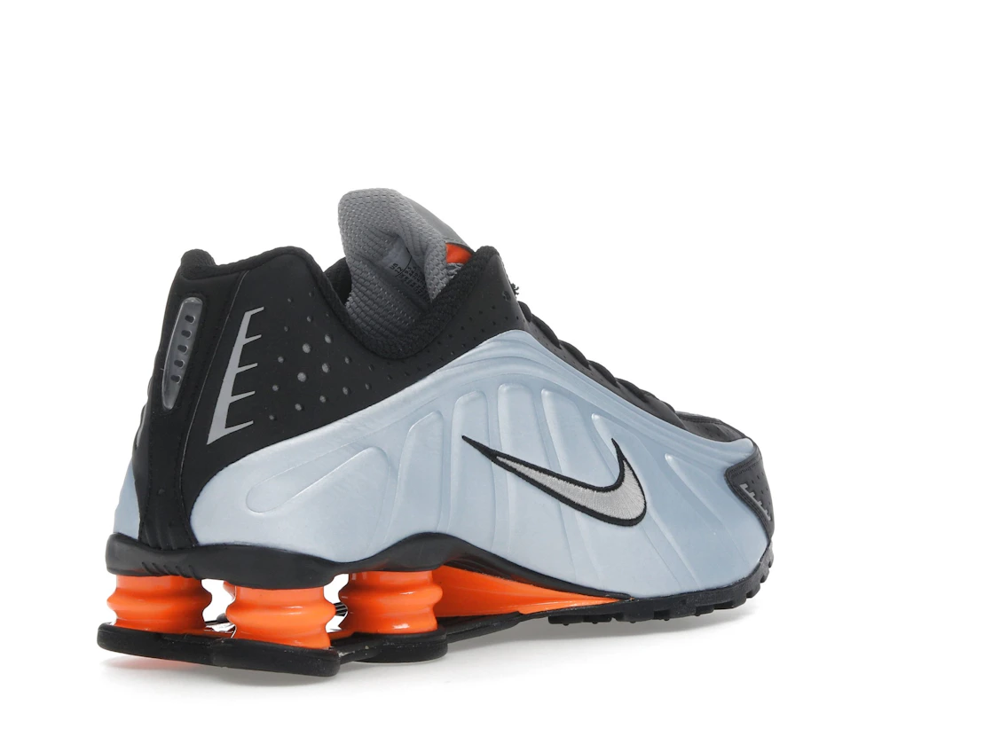 Vue 32 de Nike Shox R4 Blue Tint Total Orange Black Metallic Silver 