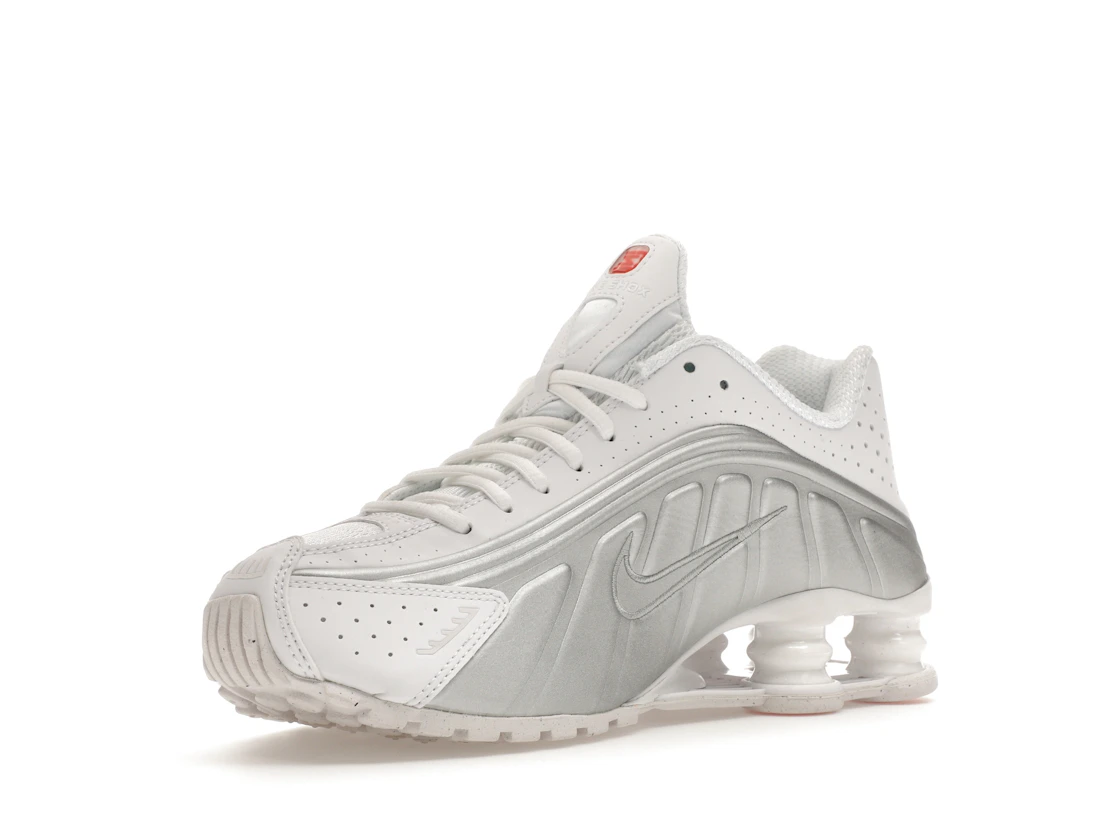 Vue 15 de Nike Shox R4 White Metallic Silver 