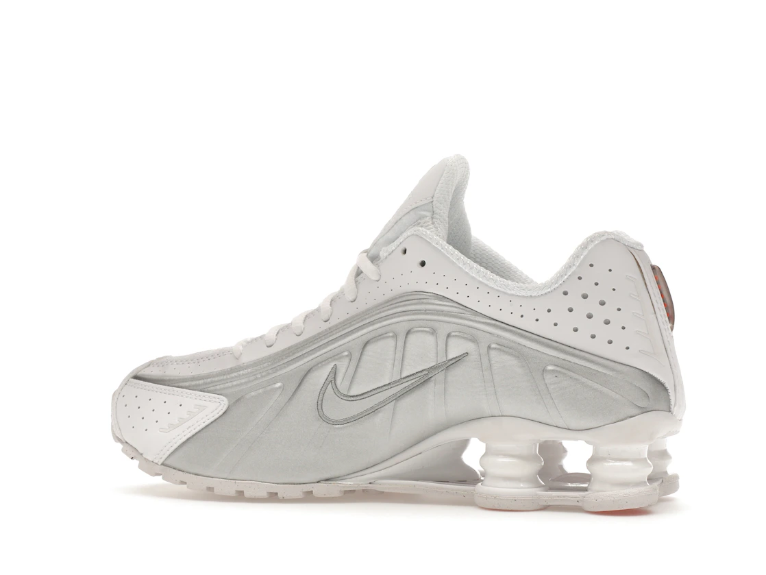 Vue 21 de Nike Shox R4 White Metallic Silver 