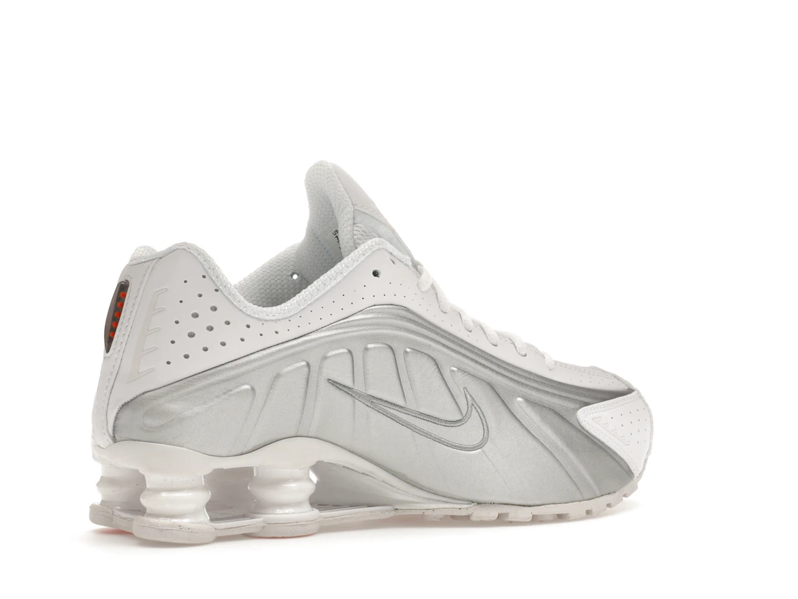Vue 34 de Nike Shox R4 White Metallic Silver 