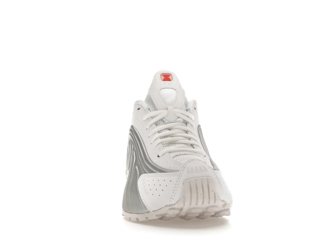 Vue 9 de Nike Shox R4 White Metallic Silver 