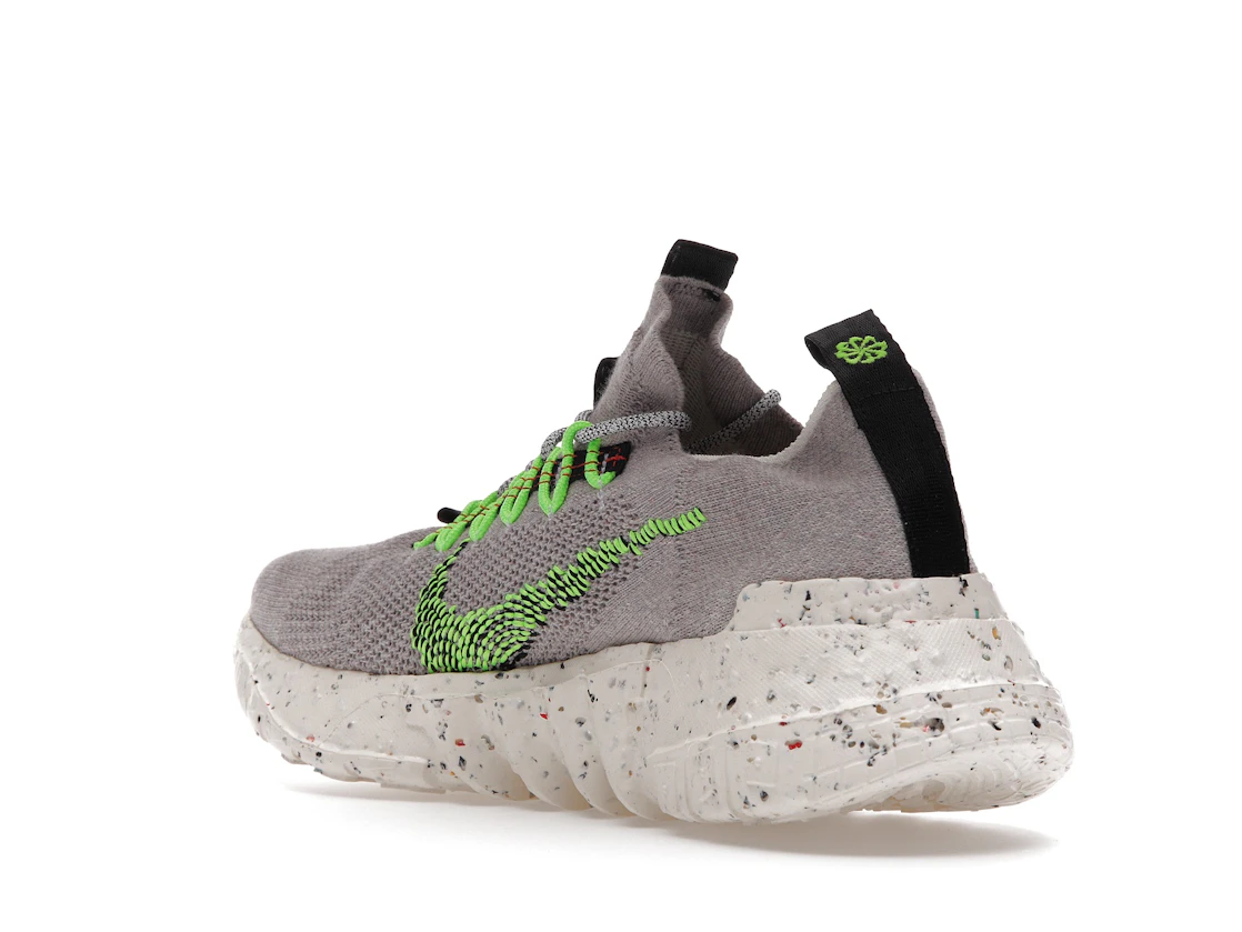 Vue 24 de Nike Space Hippie 01 Electric Green