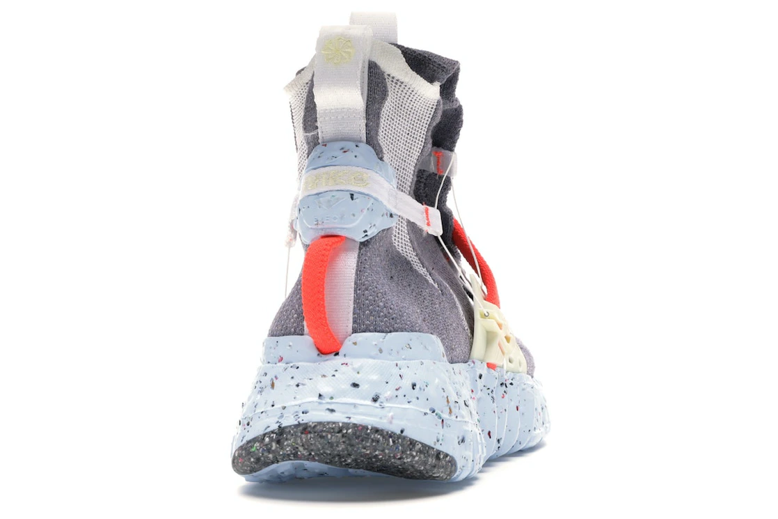 Vue 29 de Nike Space Hippie 03 Vast Grey Hyper Crimson