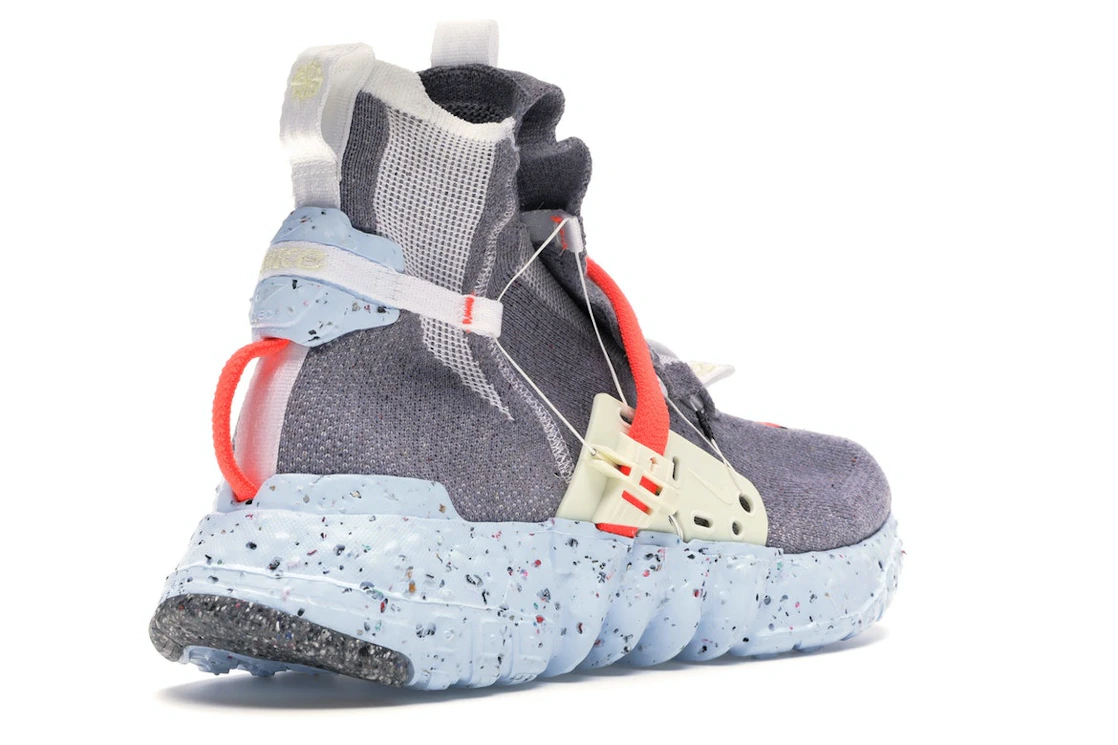 Vue 32 de Nike Space Hippie 03 Vast Grey Hyper Crimson