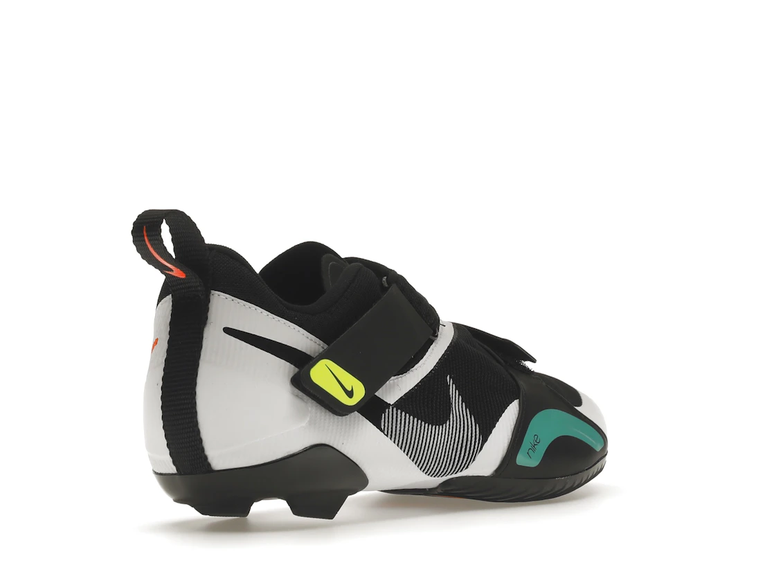 Vue 32 de Nike SuperRep Cycle Black Clear Emerald