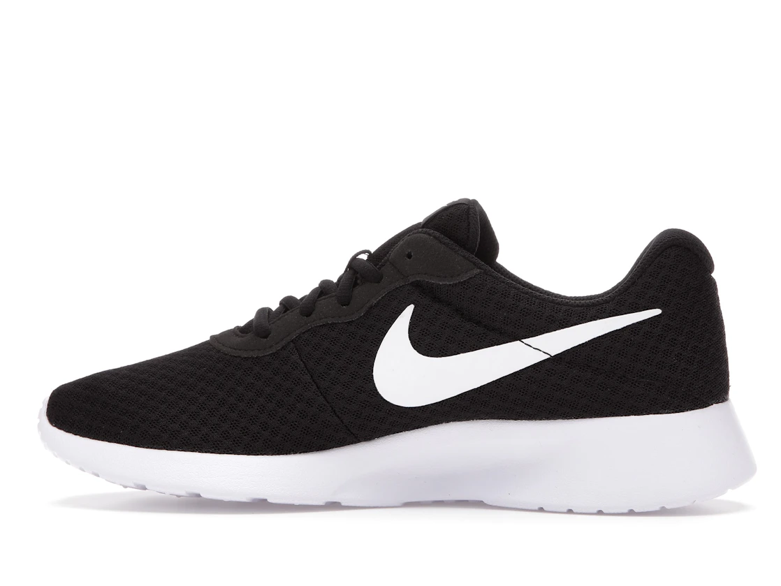 Vue 20 de Nike Tanjun Black White 