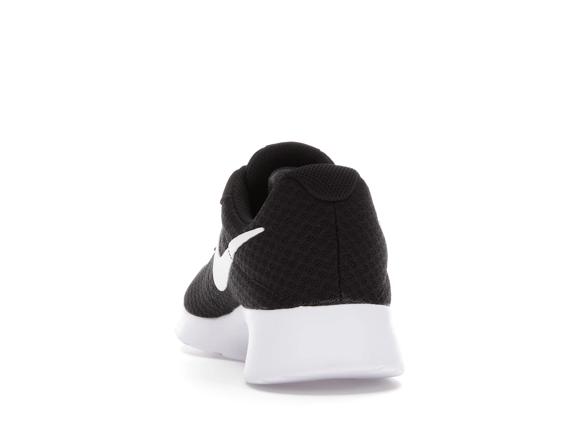 Vue 27 de Nike Tanjun Black White 