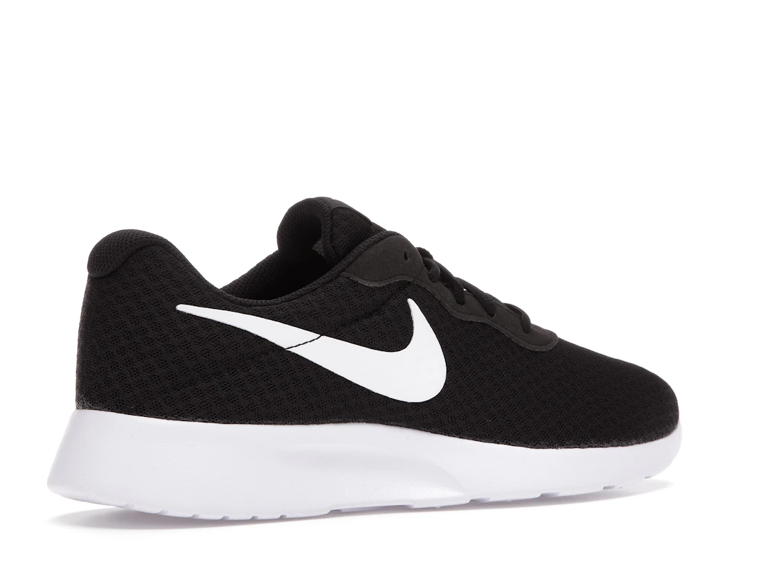 Vue 34 de Nike Tanjun Black White 
