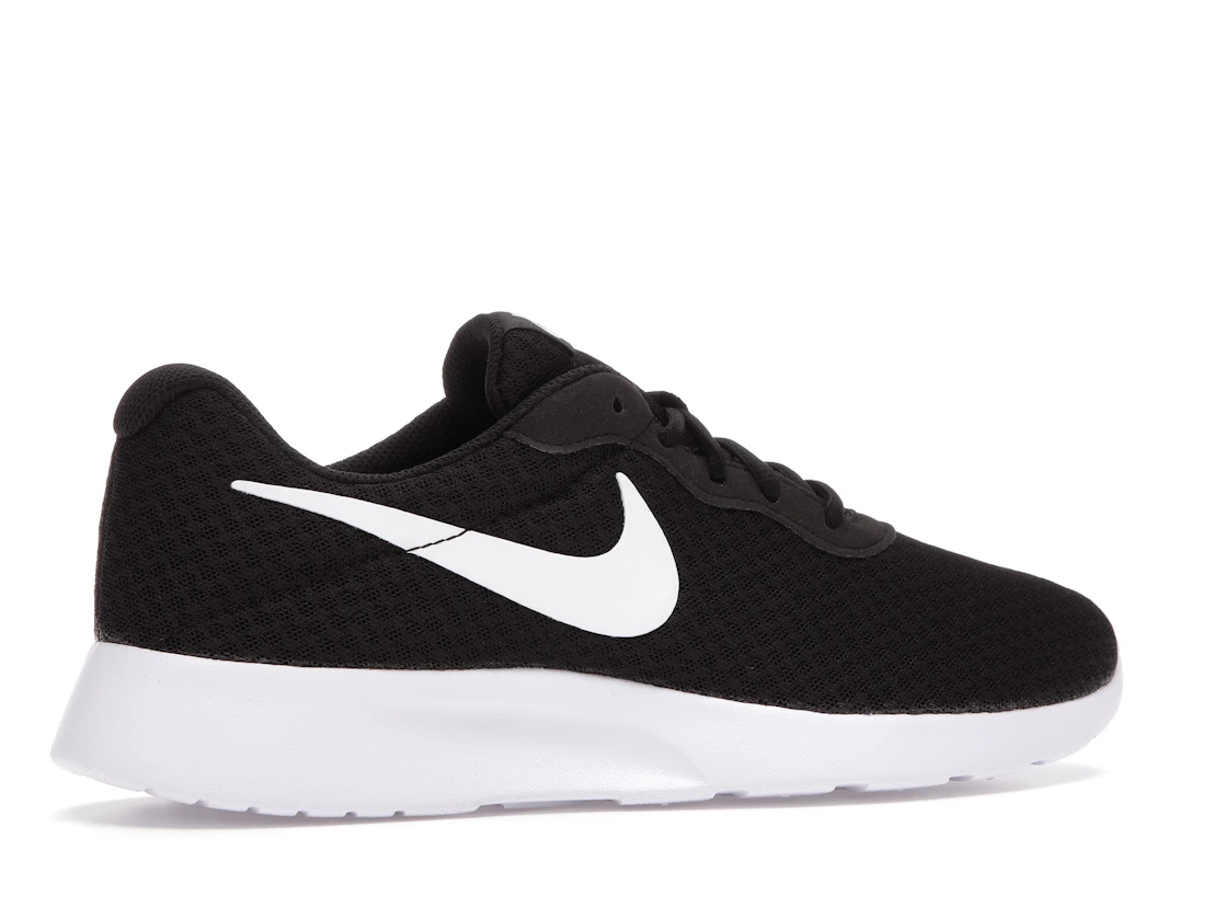 Vue 35 de Nike Tanjun Black White 