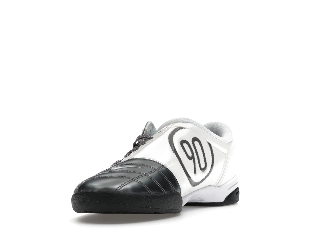 Vue 13 de Nike Total 90 3 Light Graphite