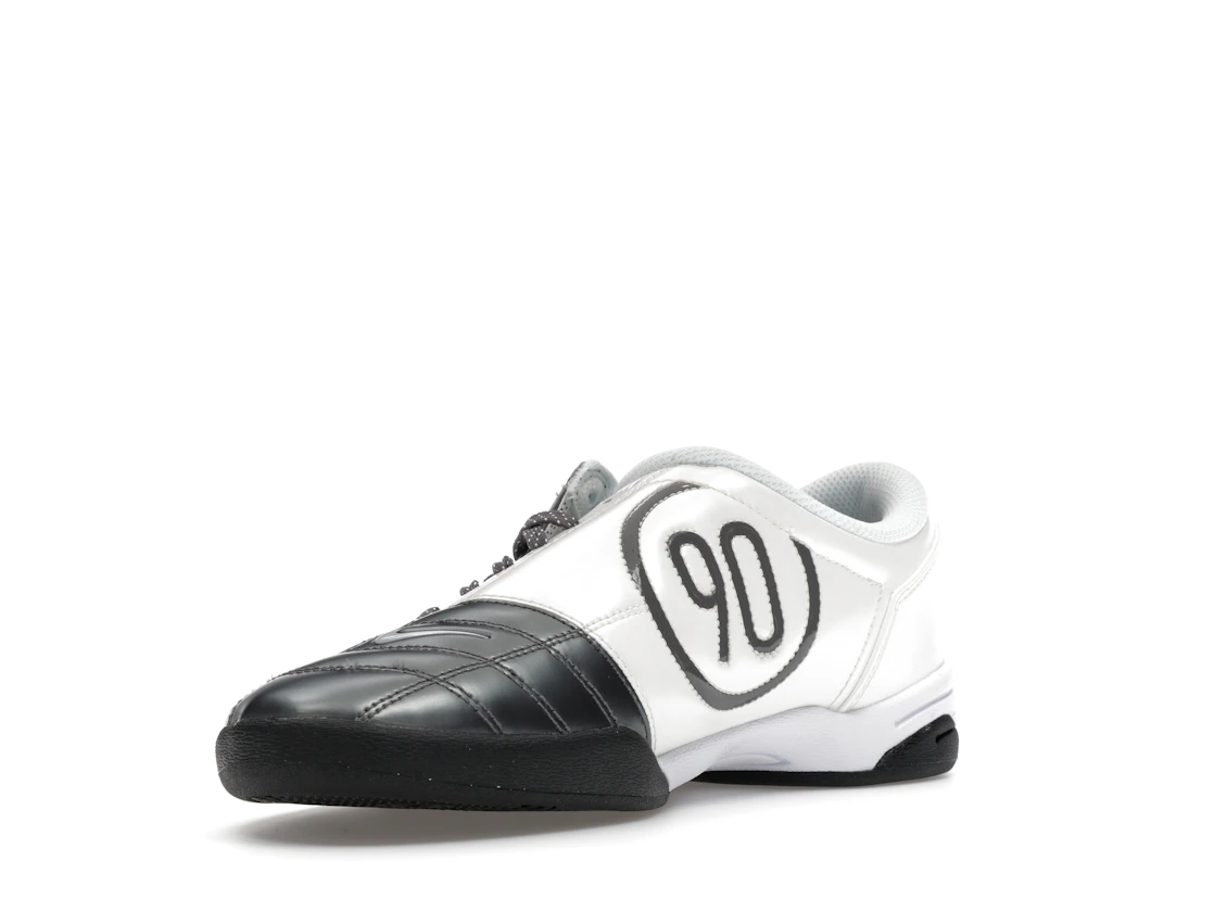 Vue 14 de Nike Total 90 3 Light Graphite