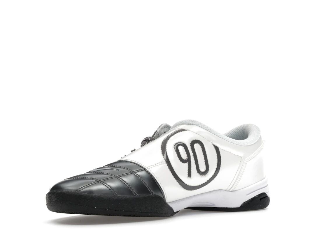Vue 15 de Nike Total 90 3 Light Graphite