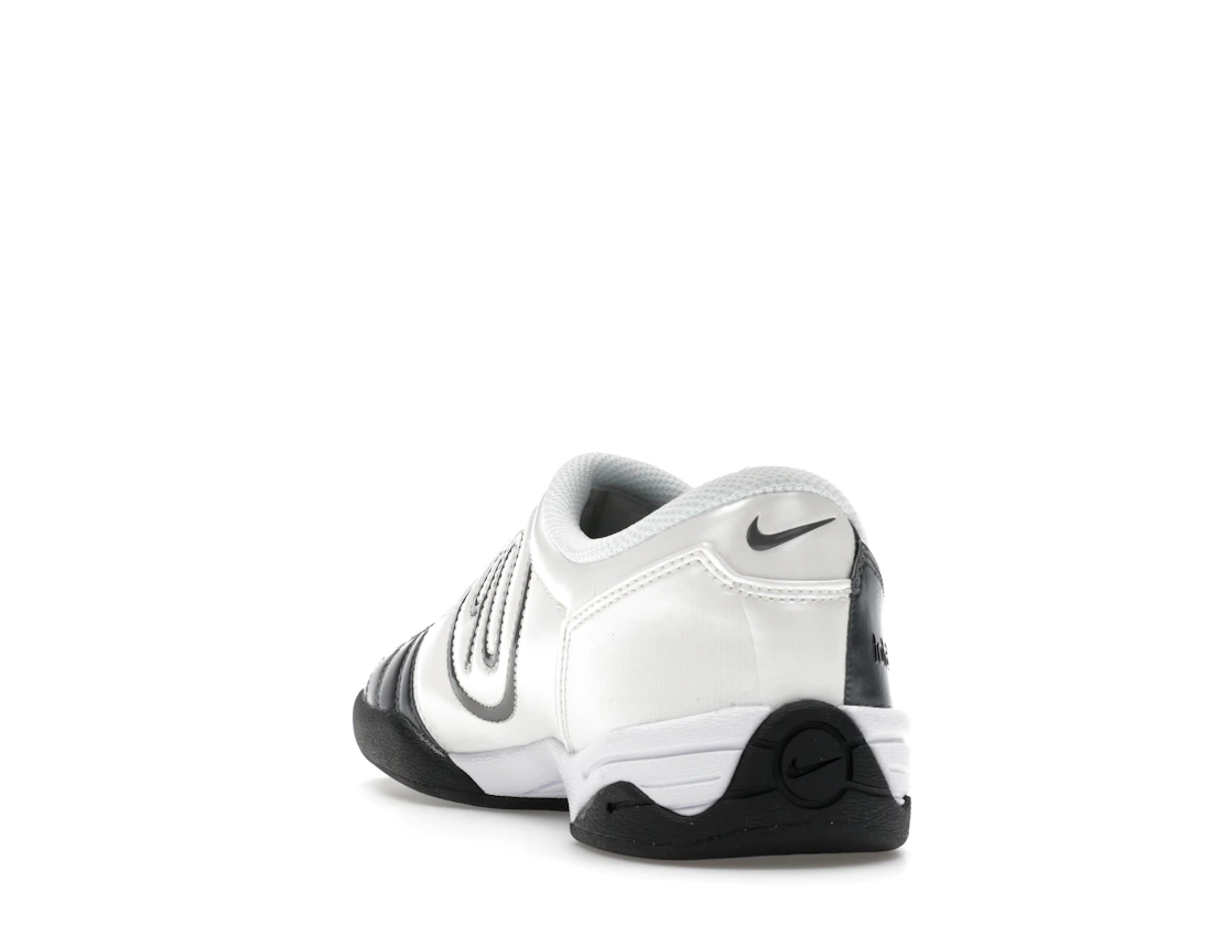 Vue 26 de Nike Total 90 3 Light Graphite