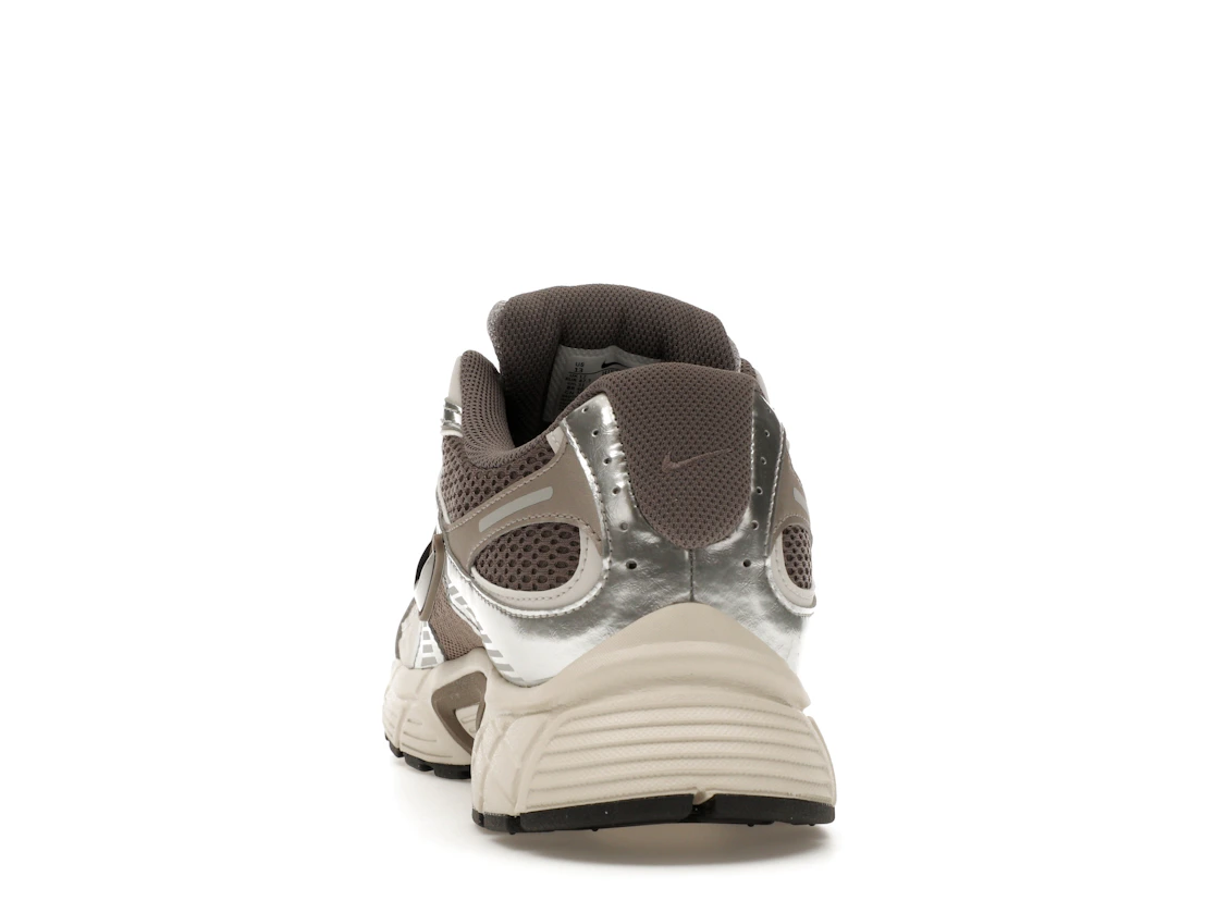 Vue 27 de Nike V5 RNR Cave Stone Black