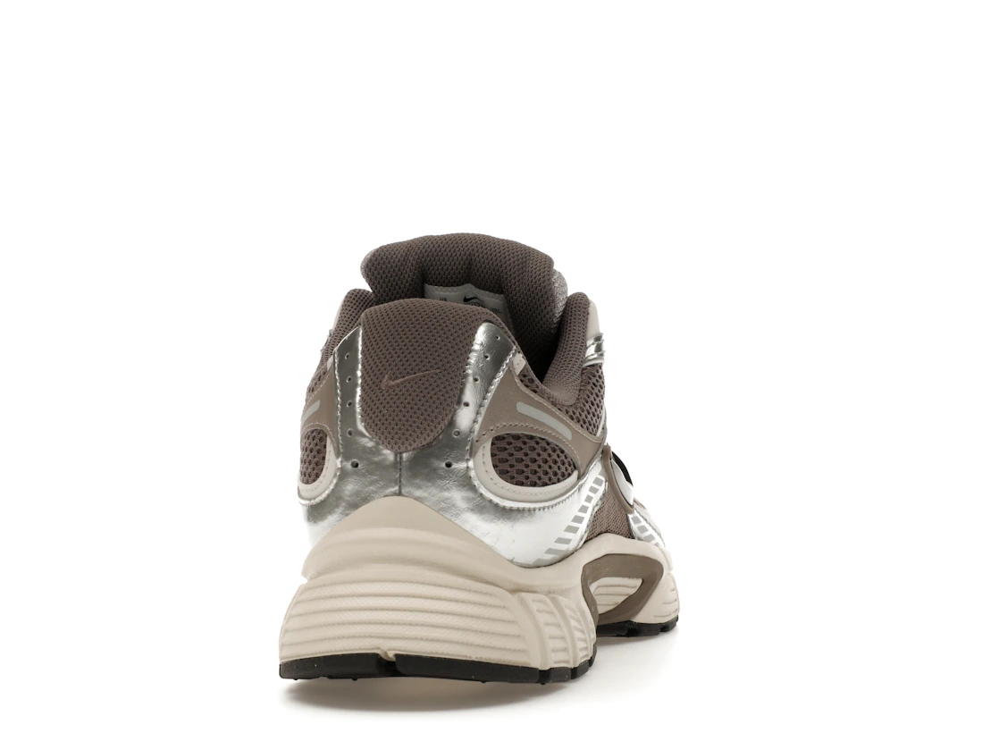 Vue 29 de Nike V5 RNR Cave Stone Black