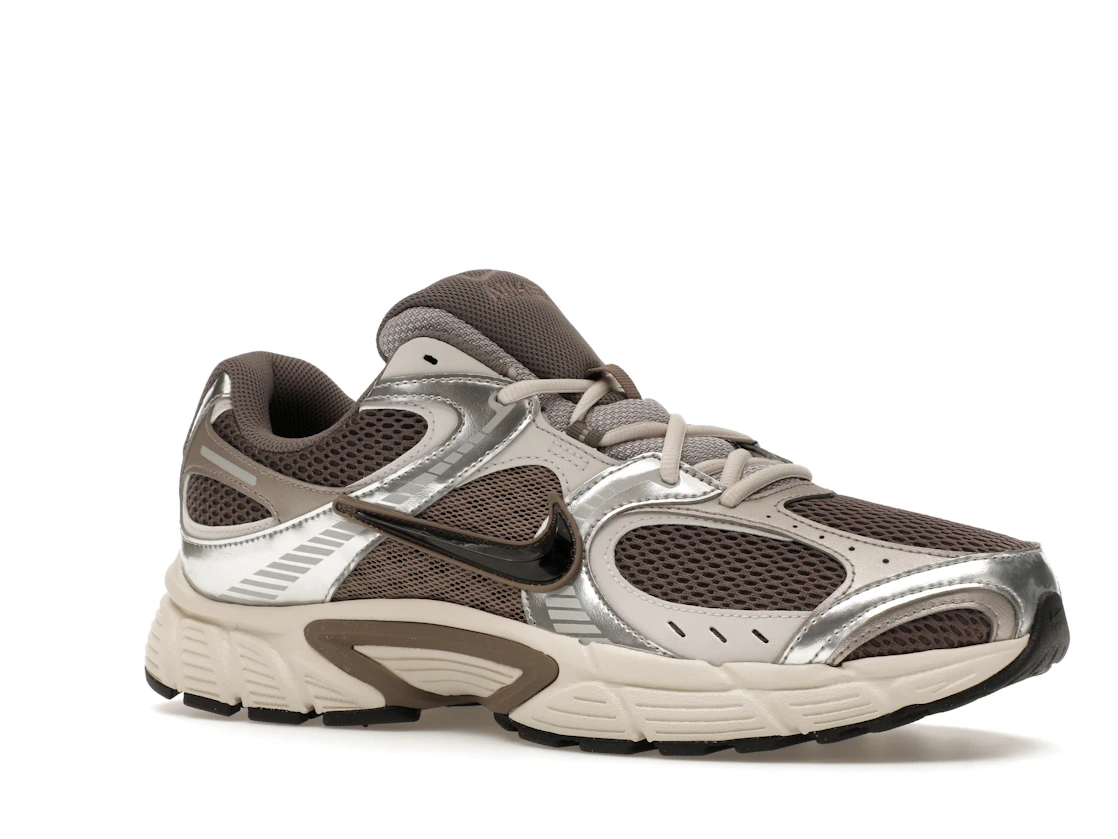 Vue 4 de Nike V5 RNR Cave Stone Black
