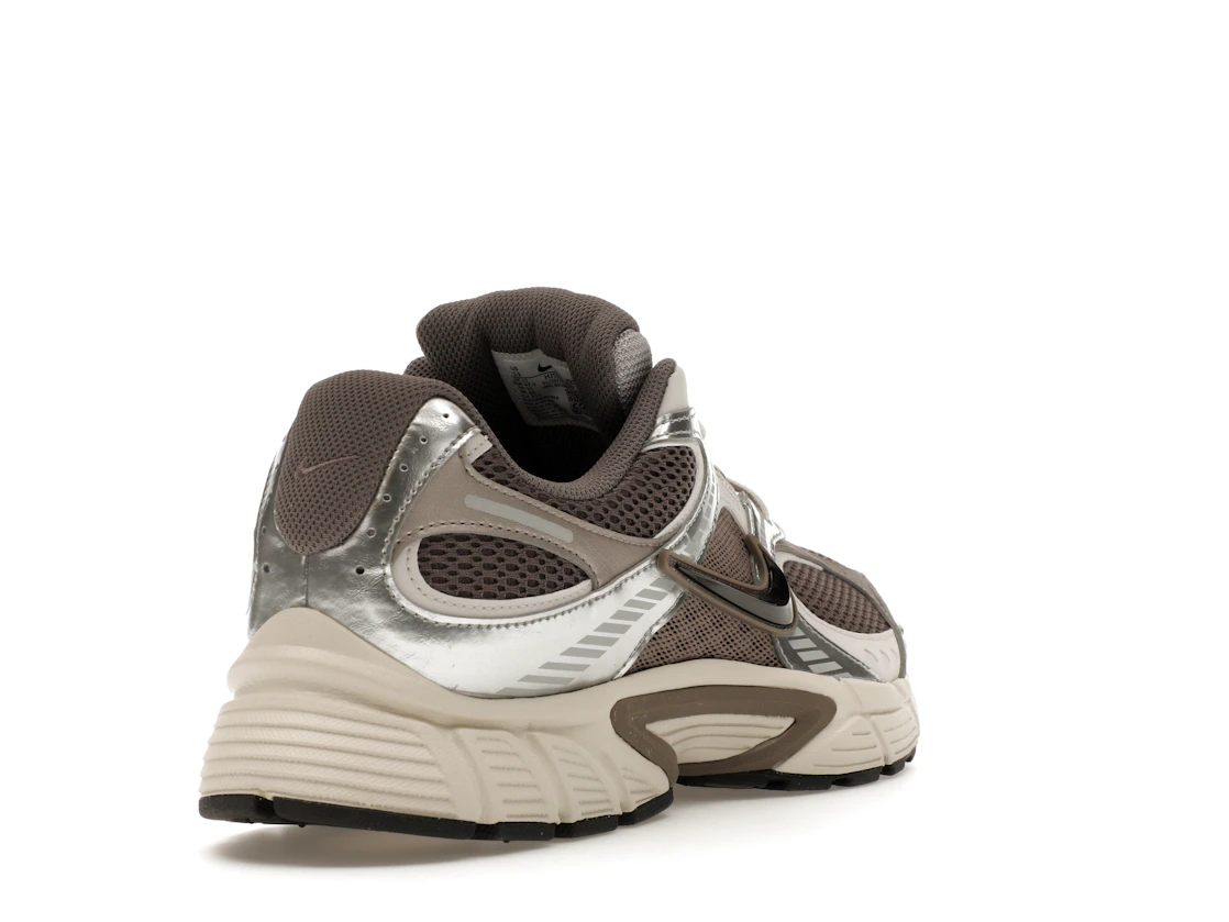 Vue 31 de Nike V5 RNR Cave Stone Black