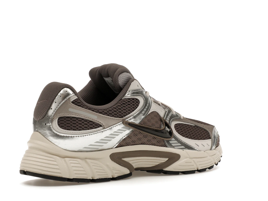Vue 33 de Nike V5 RNR Cave Stone Black