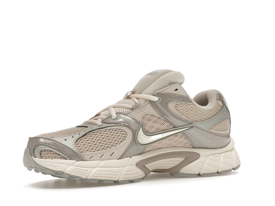 Vue 16 de Nike V5 RNR Oatmeal Pale Ivory