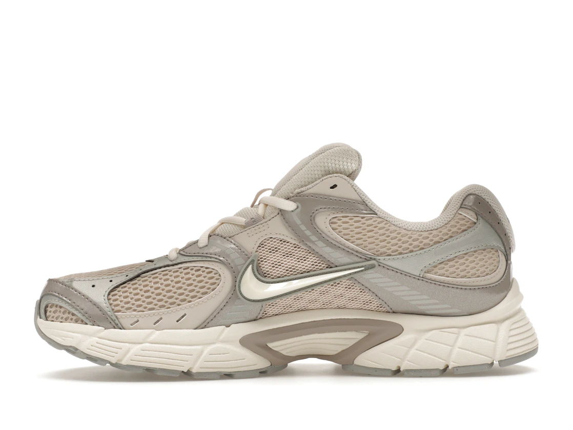Vue 19 de Nike V5 RNR Oatmeal Pale Ivory