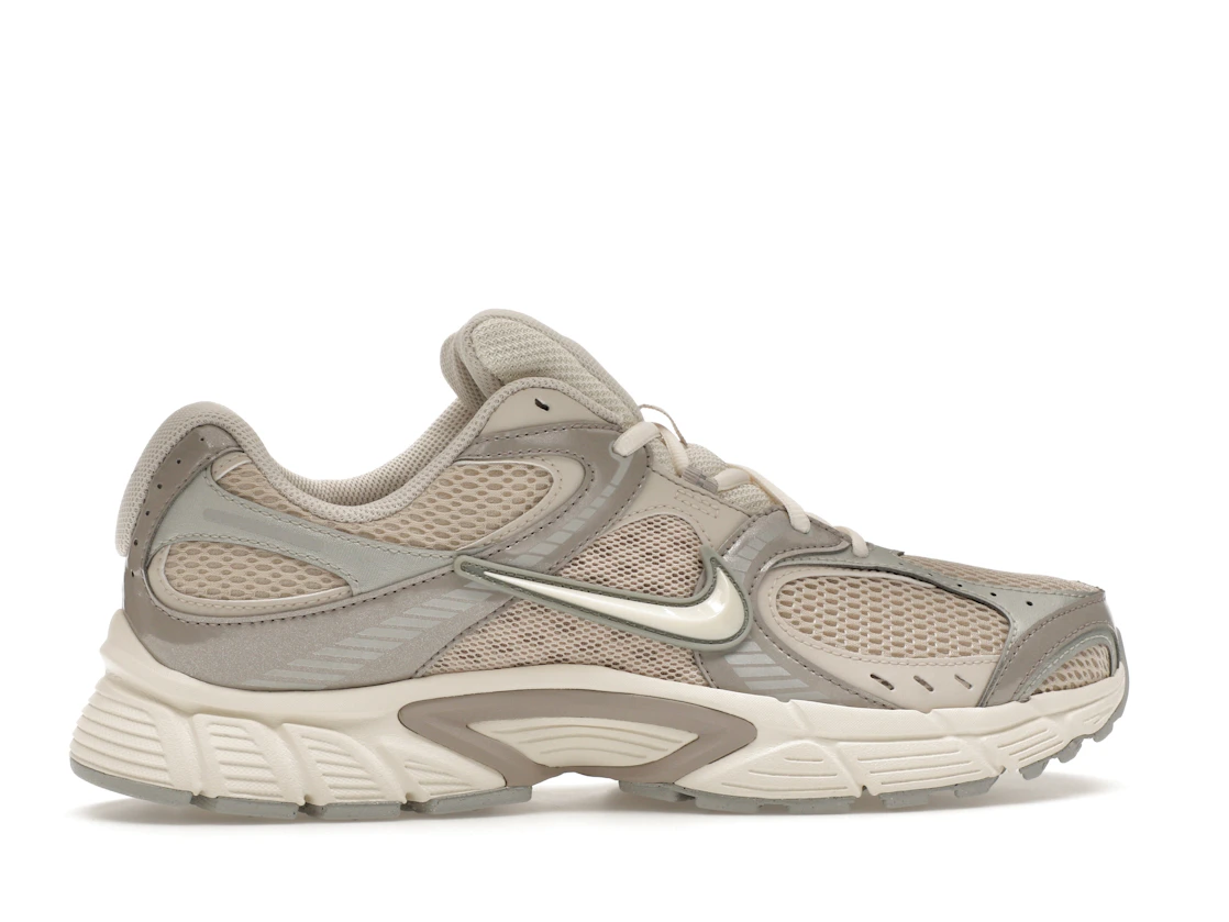 Vue 36 de Nike V5 RNR Oatmeal Pale Ivory