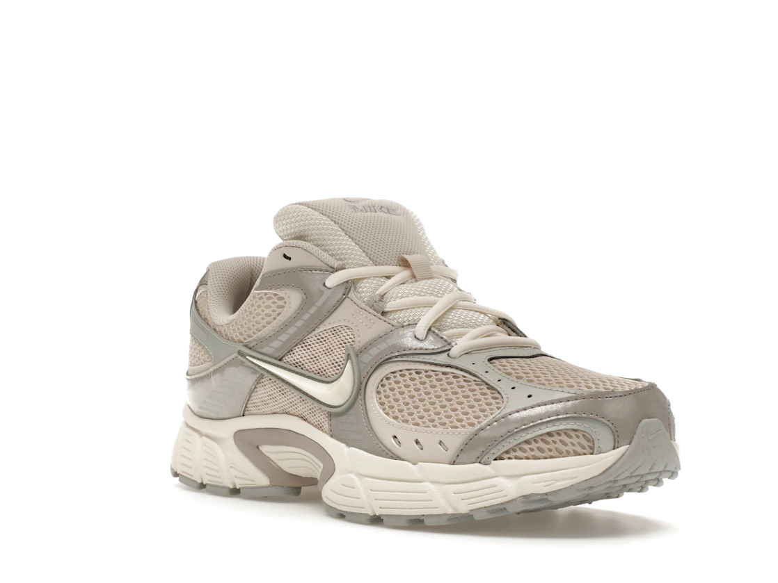 Vue 6 de Nike V5 RNR Oatmeal Pale Ivory