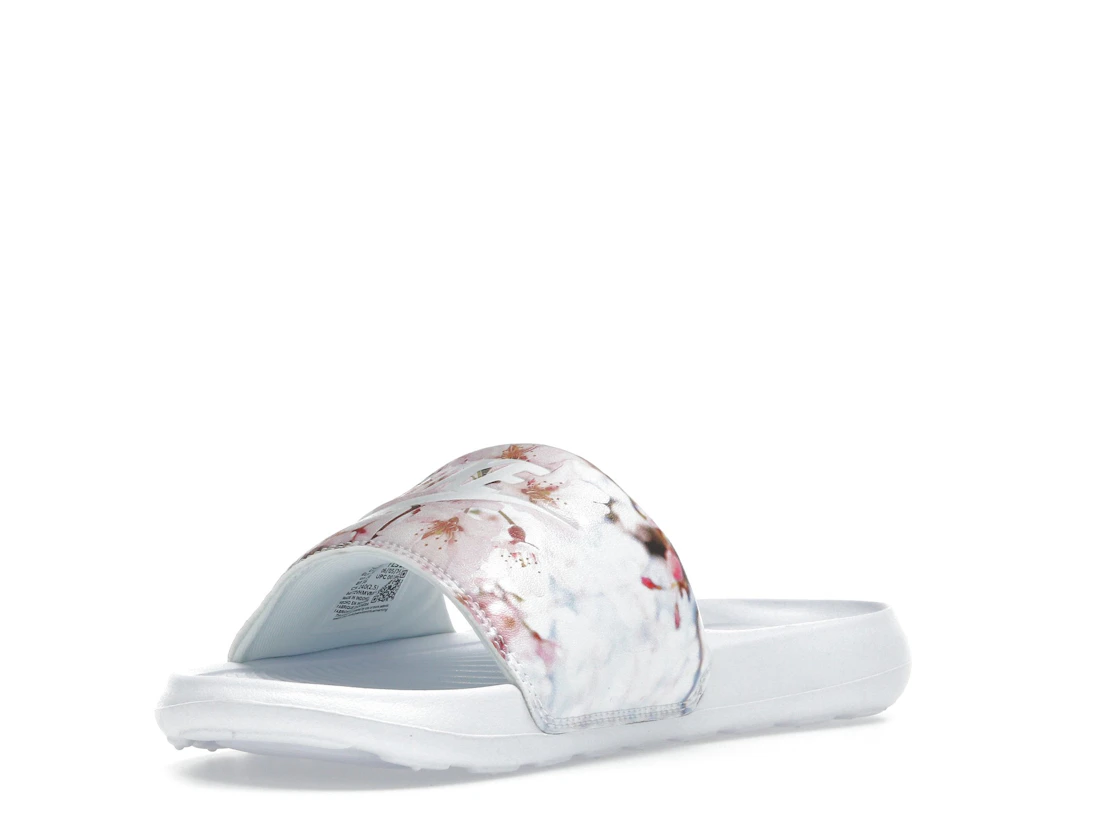 Vue 14 de Nike Victori One Slide White 