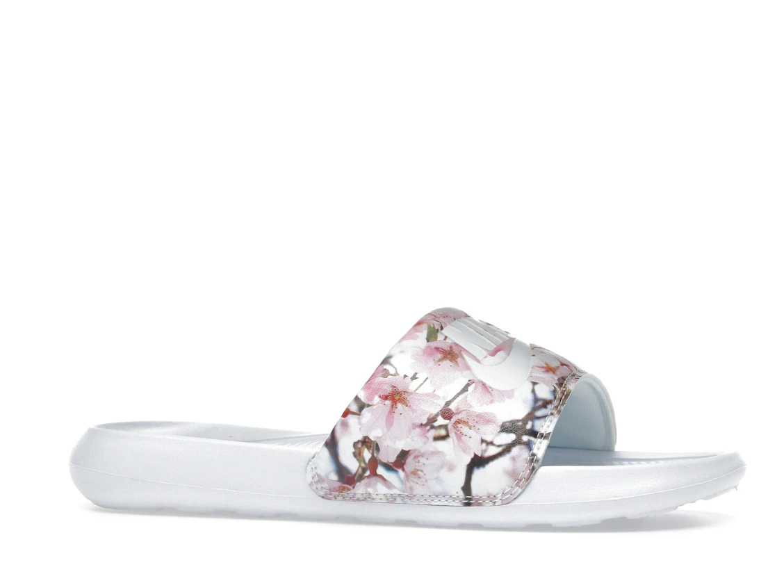 Vue 3 de Nike Victori One Slide White 
