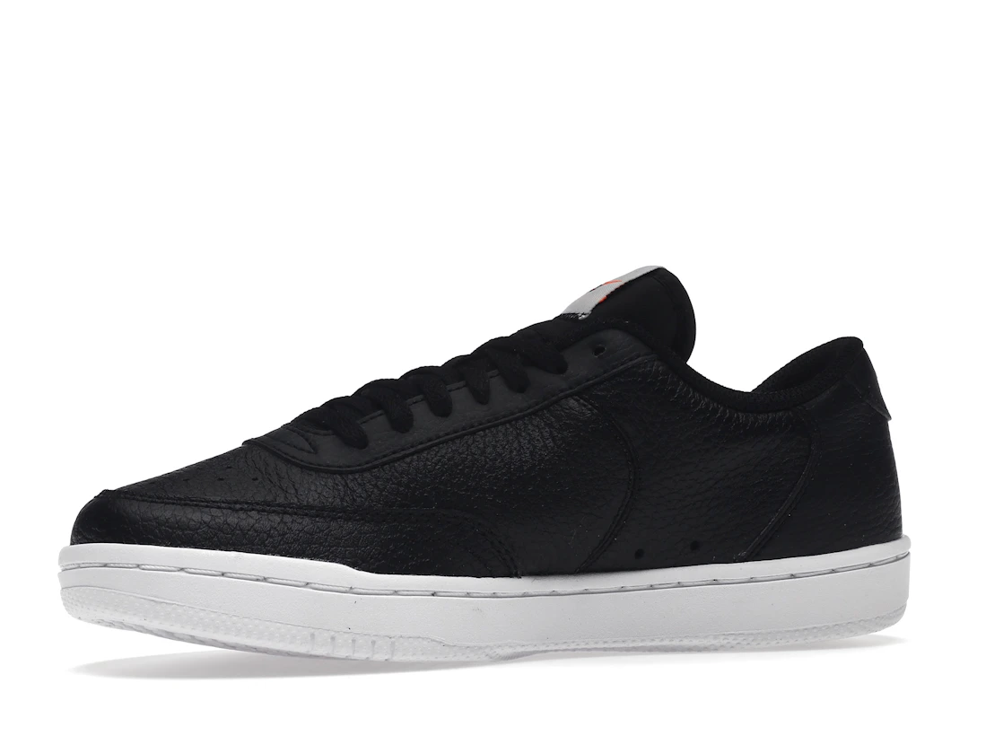 Vue 17 de Nike Vintage Court Premium Black 