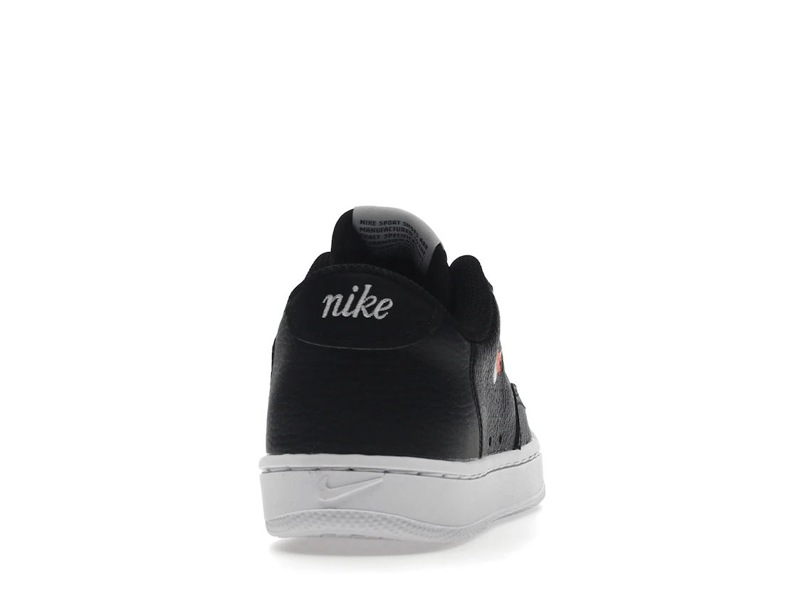 Vue 29 de Nike Vintage Court Premium Black 