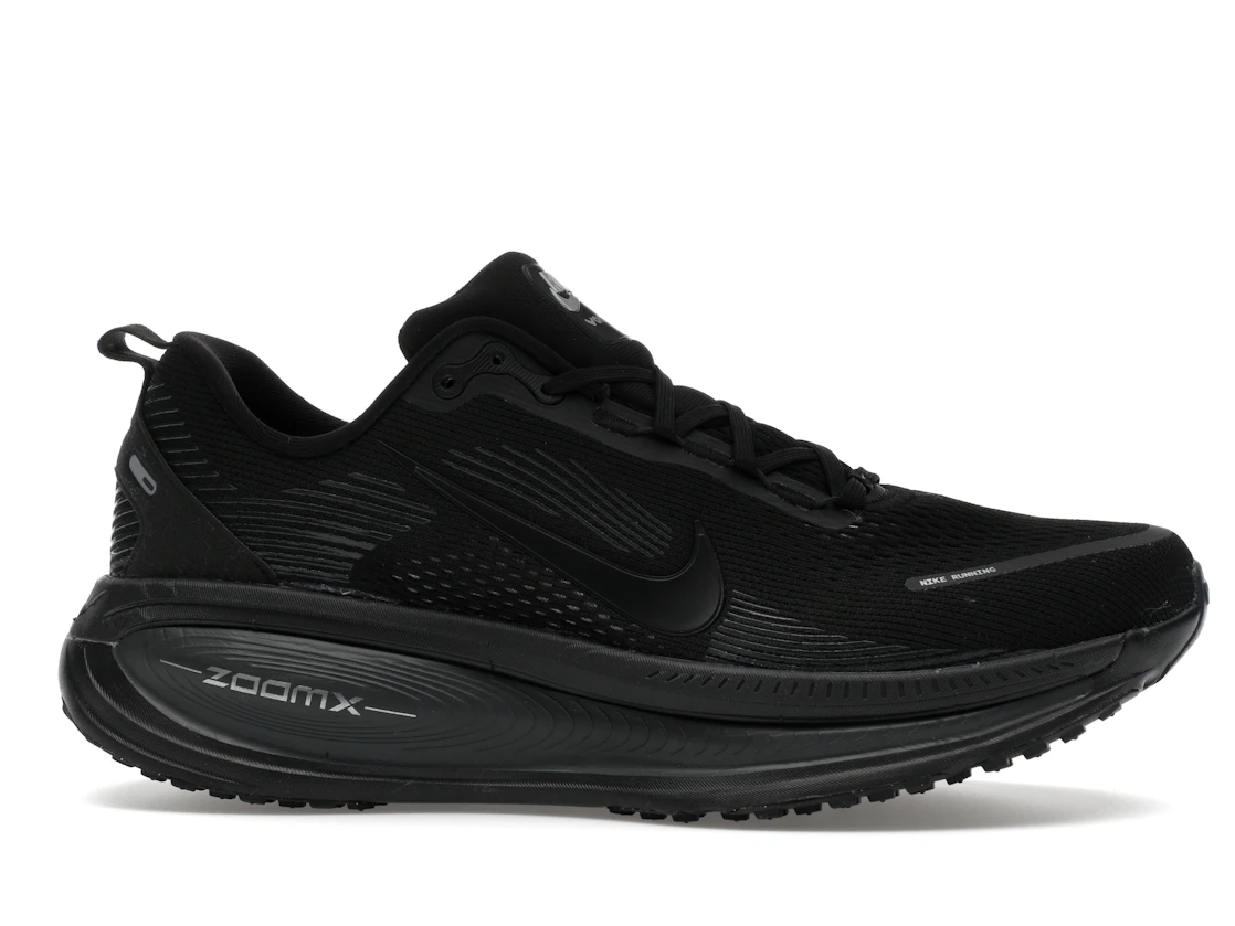 Vue 2 de Nike Vomero 18 Black Dark Smoke Grey Light Smoke Grey