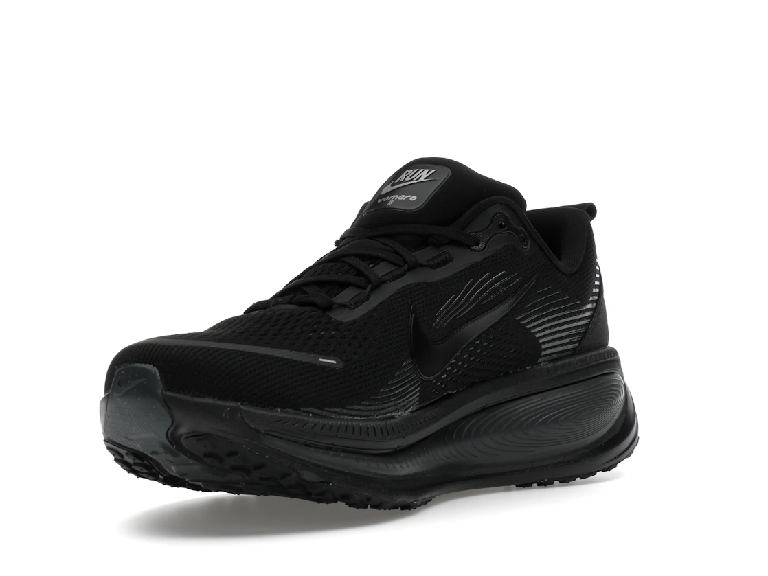 Vue 14 de Nike Vomero 18 Black Dark Smoke Grey Light Smoke Grey