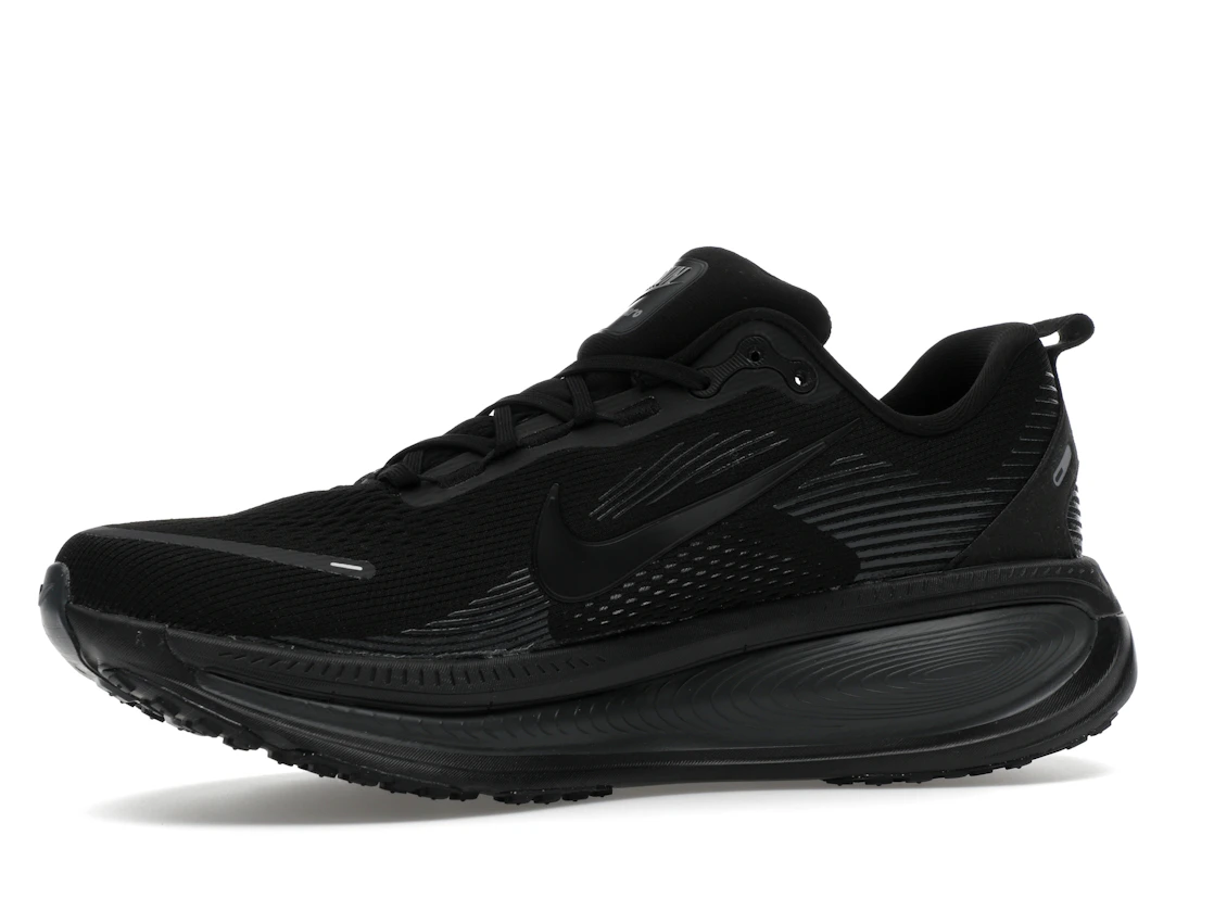 Vue 17 de Nike Vomero 18 Black Dark Smoke Grey Light Smoke Grey