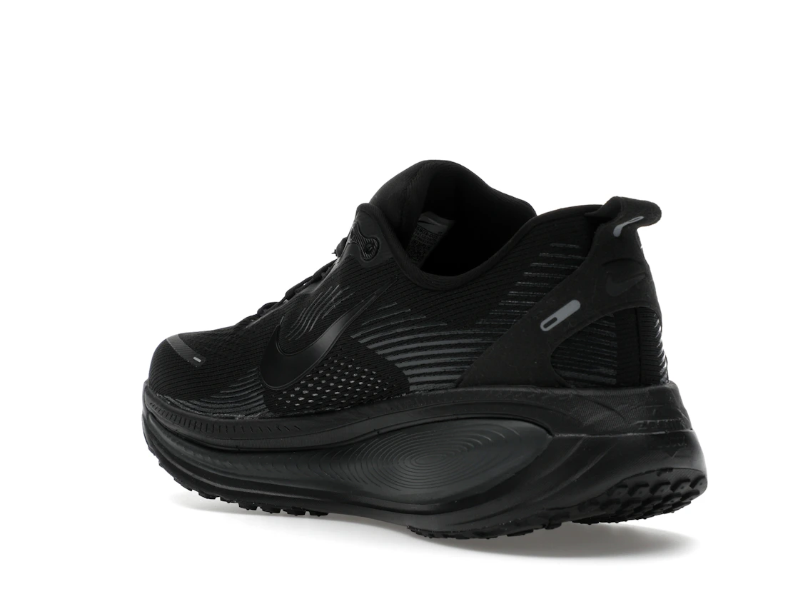 Vue 24 de Nike Vomero 18 Black Dark Smoke Grey Light Smoke Grey