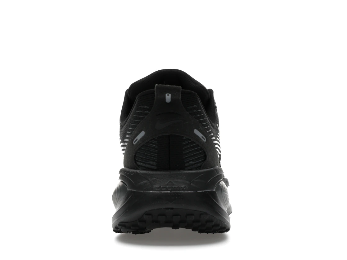 Vue 28 de Nike Vomero 18 Black Dark Smoke Grey Light Smoke Grey