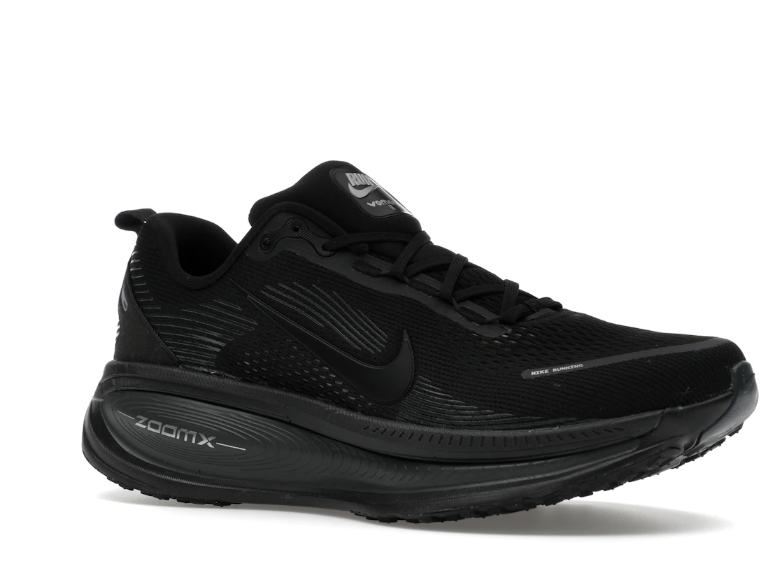 Vue 4 de Nike Vomero 18 Black Dark Smoke Grey Light Smoke Grey